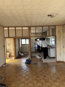 静岡を襲った台風15号｜雨漏りでクロスにシミ？火災保険で補填できる場合があります。